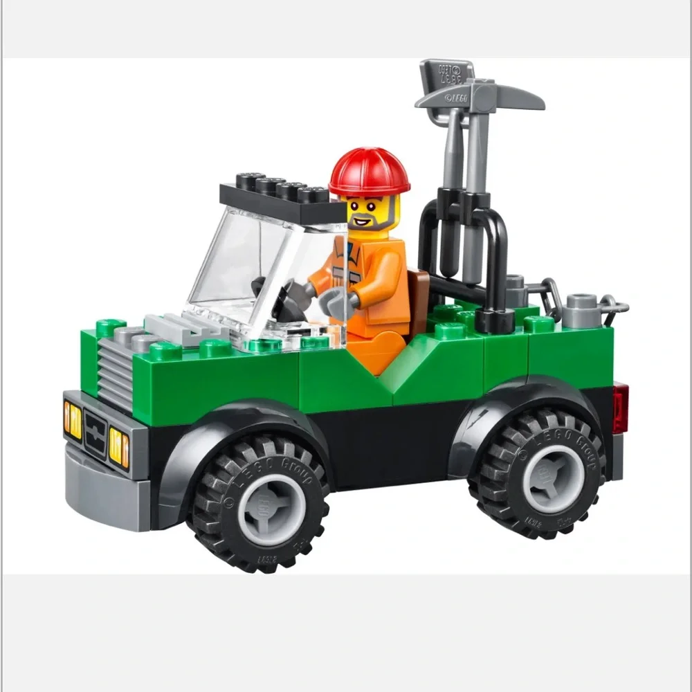 LEGO Juniors Easy to Build Construction Set (10667)